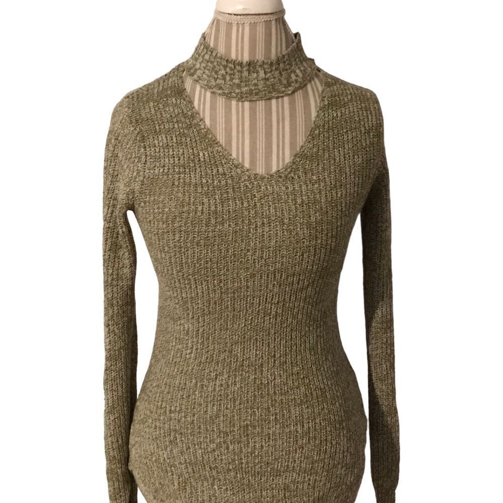 Tc gorgeous sweater size XS excellent  condition peek neck